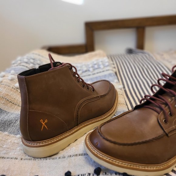 Stockholm Chukka Men's Boot - Picture 5 of 11